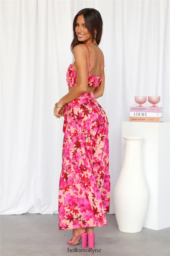 Hello Molly Martini Dreamin Crop Floral PBN8868304 Clothing