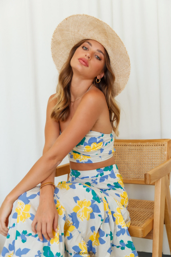 Hello Molly RUNAWAY Kaitlo Top Sand Floral PBN8868469 Clothing