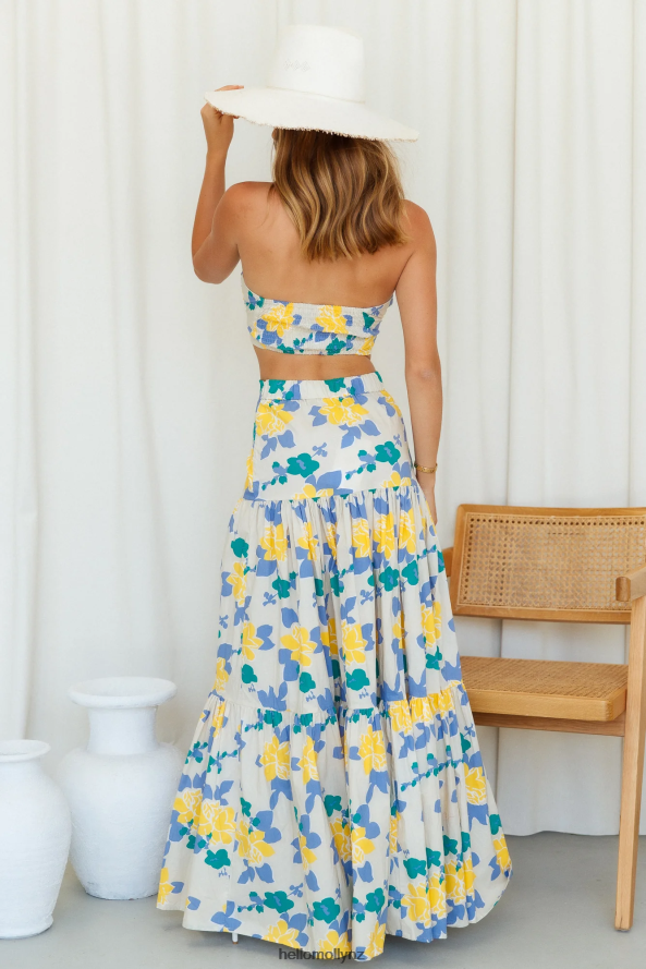 Hello Molly RUNAWAY Kaitlo Top Sand Floral PBN8868469 Clothing