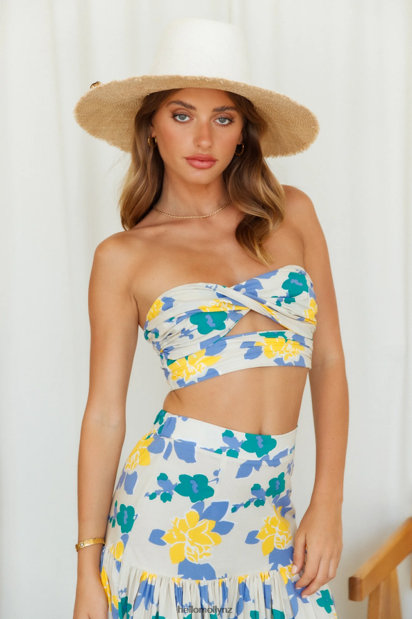 Hello Molly RUNAWAY Kaitlo Top Sand Floral PBN8868469 Clothing