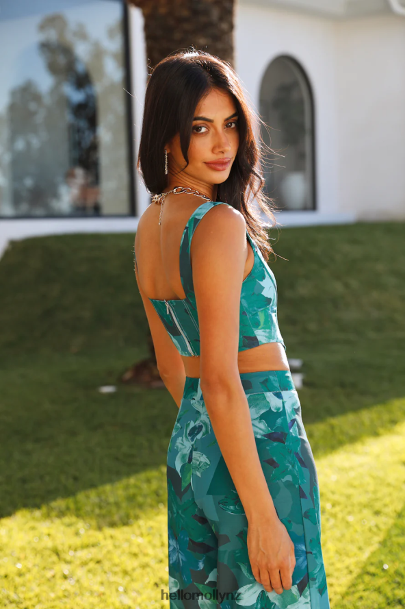 Hello Molly So Automatic Crop Green PBN8868204 Clothing