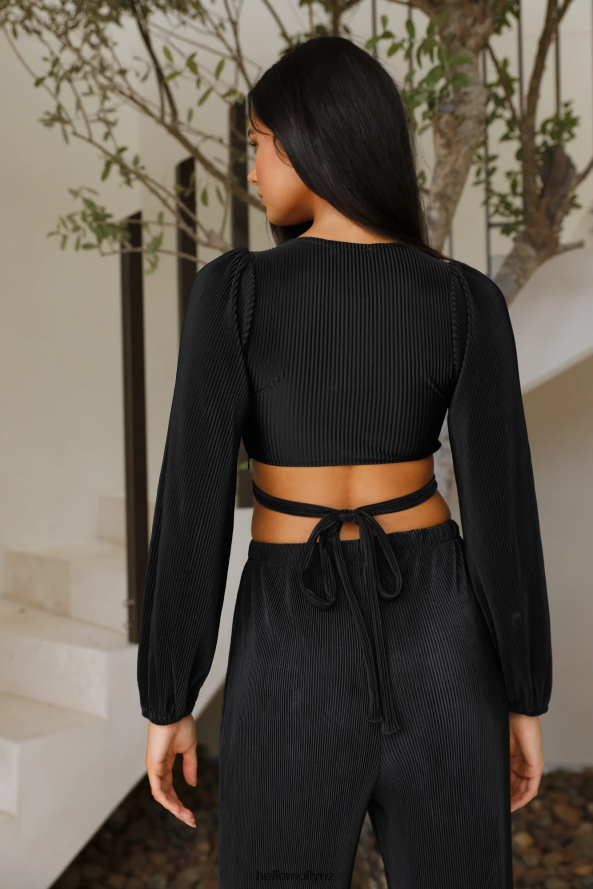 Hello Molly Words Of Mine Crop Black PBN8868382 Clothing