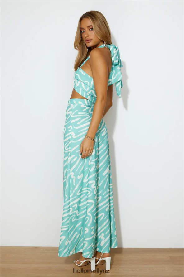 Hello Molly Spill Secrets Crop Sage PBN8868795 Clothing