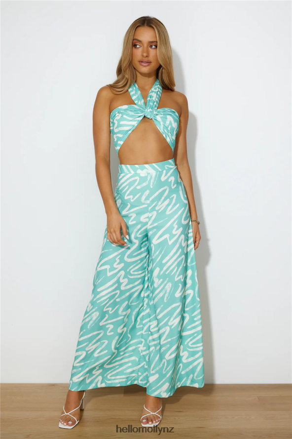 Hello Molly Spill Secrets Crop Sage PBN8868795 Clothing