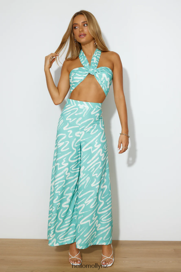 Hello Molly Spill Secrets Crop Sage PBN8868795 Clothing